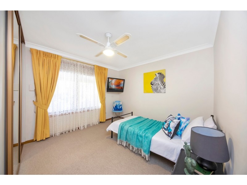 5 Carol Crescent, Morphett Vale SA 5162