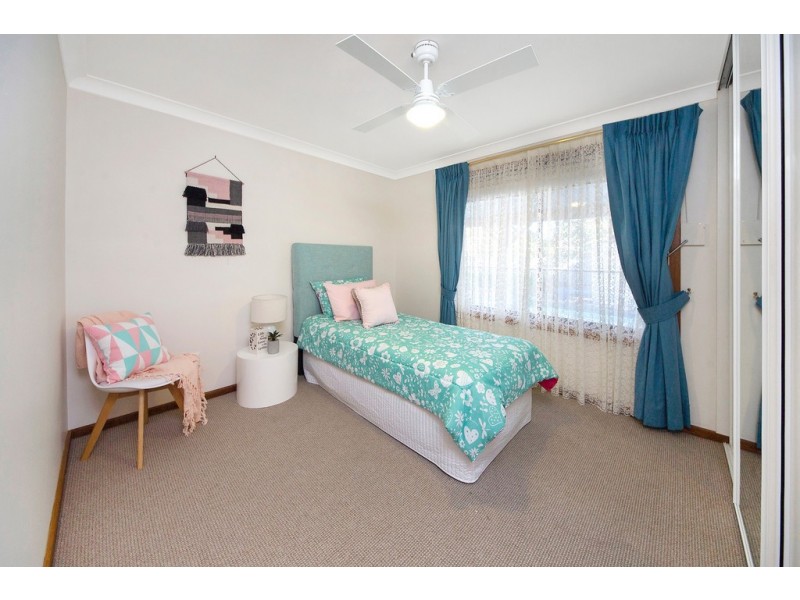 5 Carol Crescent, Morphett Vale SA 5162