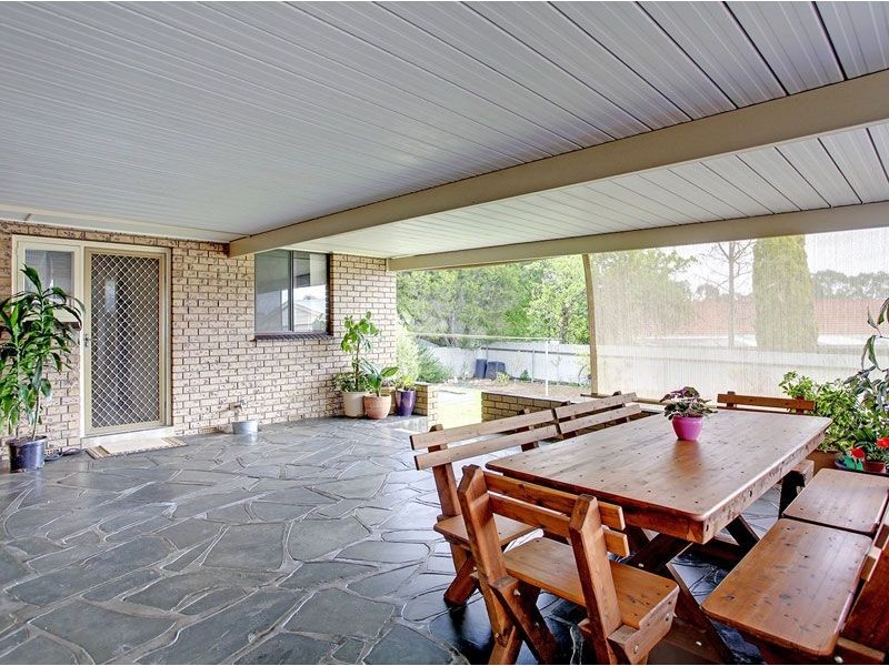 10 Roxanne Street, Happy Valley SA 5159