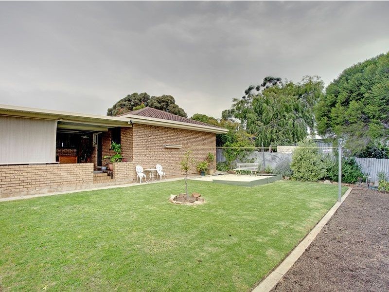 10 Roxanne Street, Happy Valley SA 5159