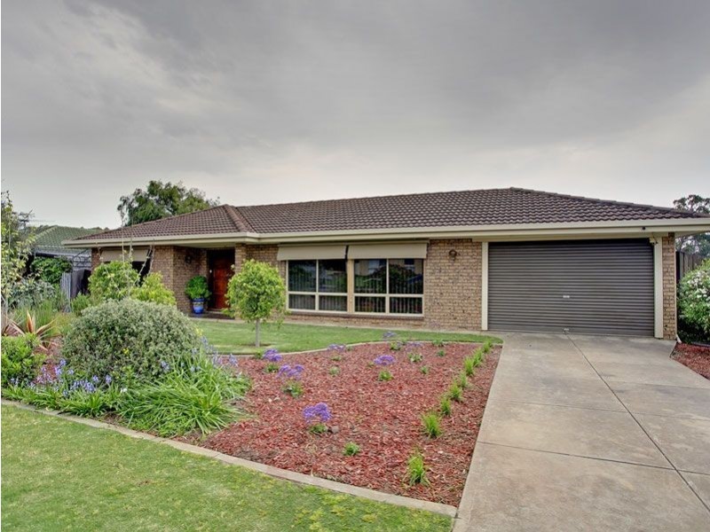 10 Roxanne Street, Happy Valley SA 5159