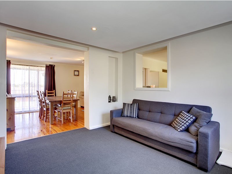 5 Amberleigh Close, Christie Downs SA 5164