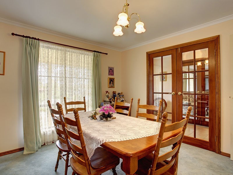9 Woodcroft Drive, Morphett Vale SA 5162