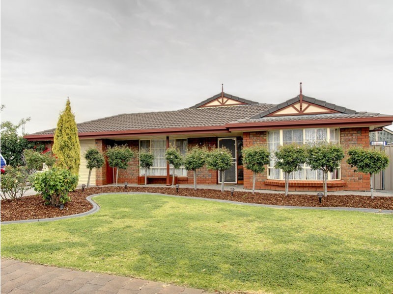 80 Warburton Drive, Woodcroft SA 5162