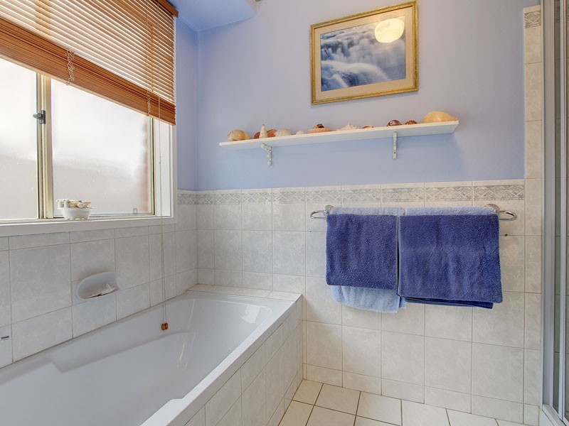 80 Warburton Drive, Woodcroft SA 5162