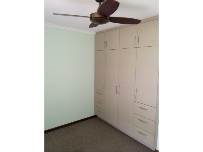 4 Waverley Way, Morphett Vale SA 5162