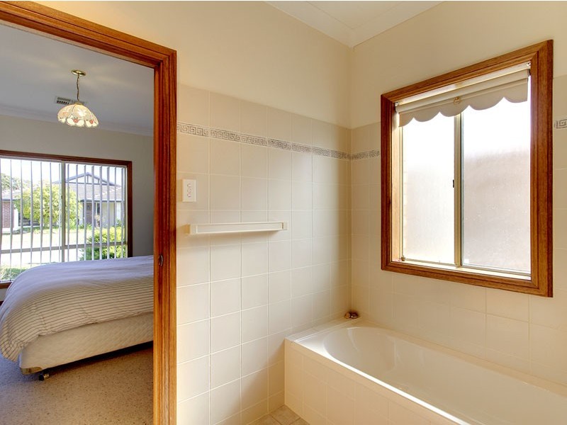 36B Chapman Avenue, Mclaren Vale SA 5171