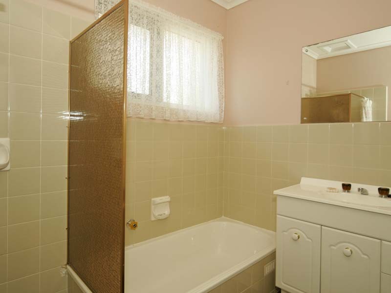 15 Clive Street, Morphett Vale SA 5162