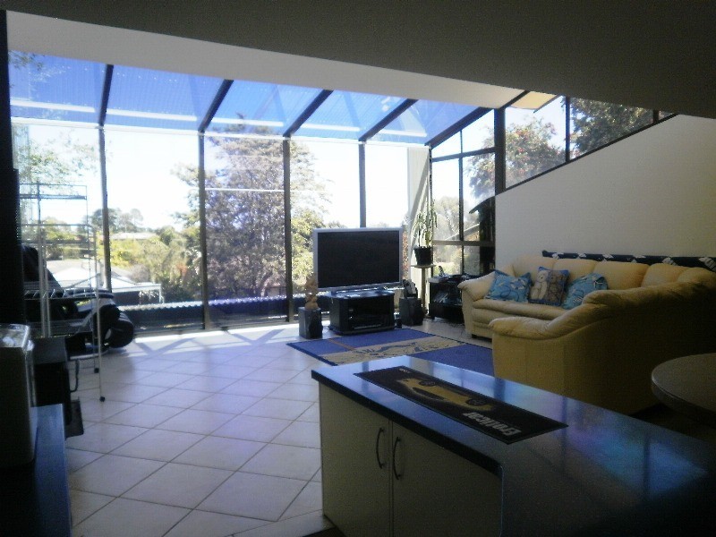5 Tania Drive, Aberfoyle Park SA 5159