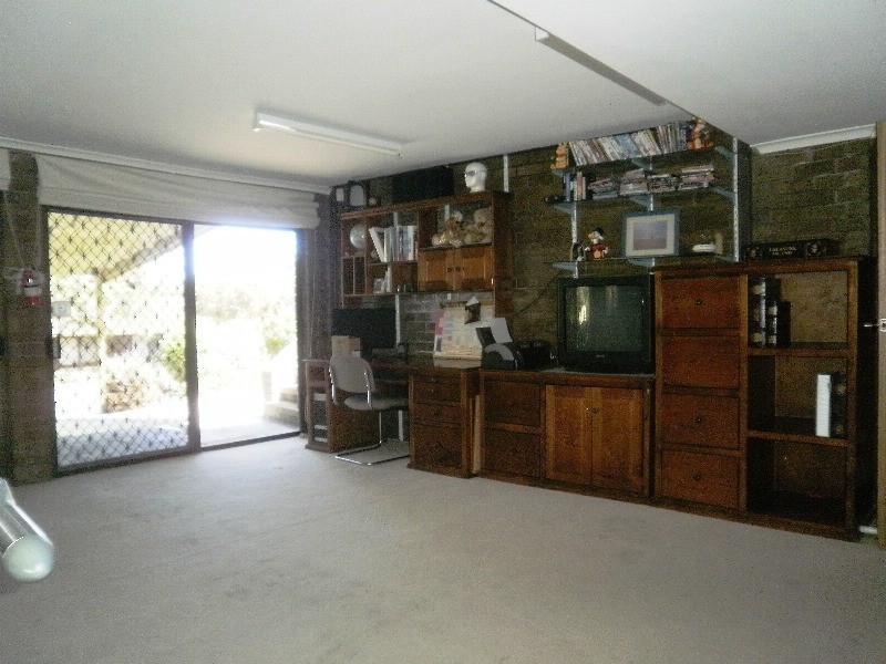 5 Tania Drive, Aberfoyle Park SA 5159