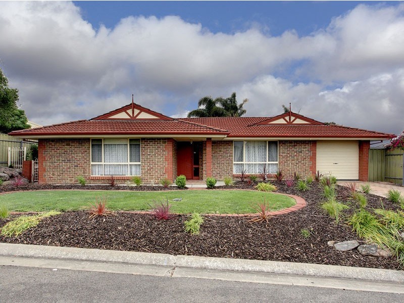 2 Angas Walk, Woodcroft SA 5162