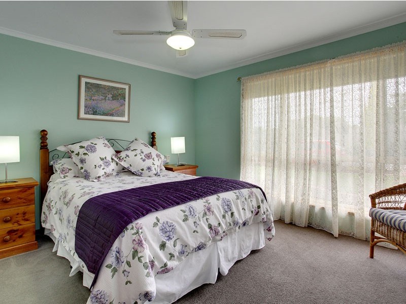 2 Angas Walk, Woodcroft SA 5162