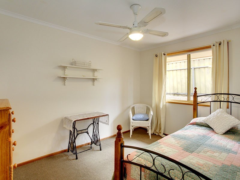 2 Angas Walk, Woodcroft SA 5162