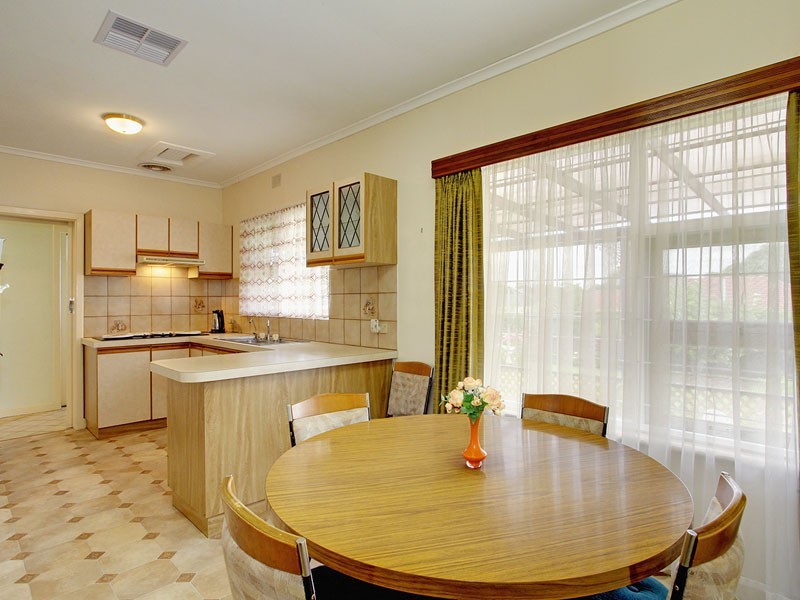 18 Somerfield Avenue, Reynella SA 5161