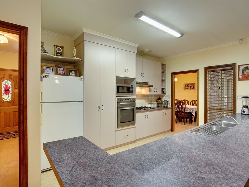 77 Clearwater Crescent, Seaford Rise SA 5169