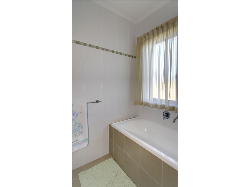 10 Corrimal Avenue, Noarlunga Downs SA 5168