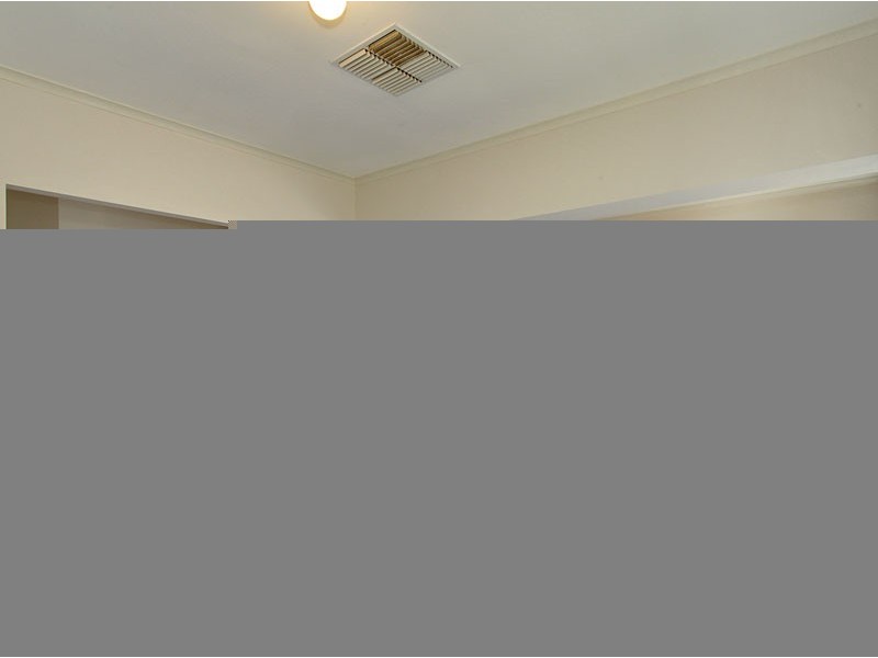 28 Valleyview Crescent, Hackham West SA 5163
