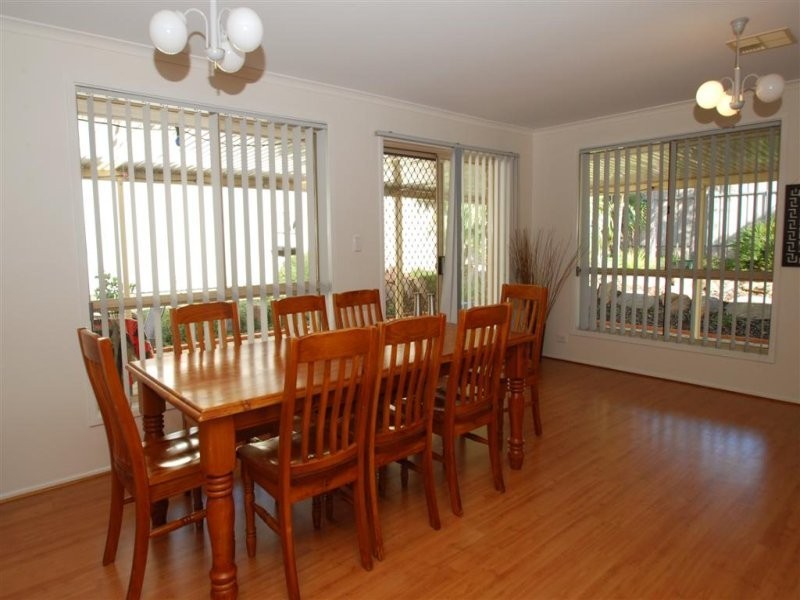 18 Berenwode Circuit, Morphett Vale SA 5162