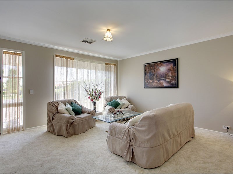 17 Marrington Circuit, Morphett Vale SA 5162