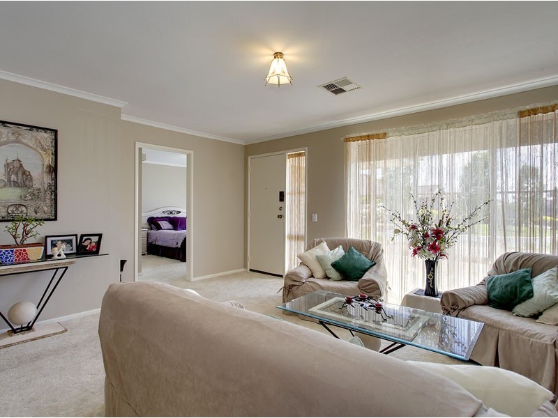 17 Marrington Circuit, Morphett Vale SA 5162