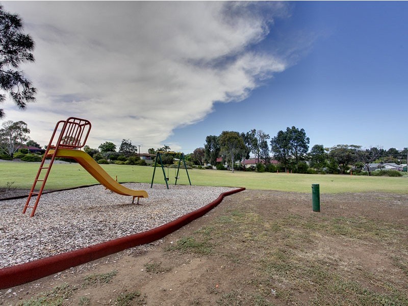 9 Hender Avenue, Port Noarlunga SA 5167