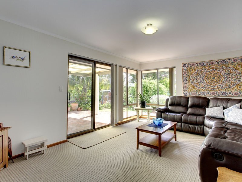 21 Valley View Drive, Mclaren Vale SA 5171