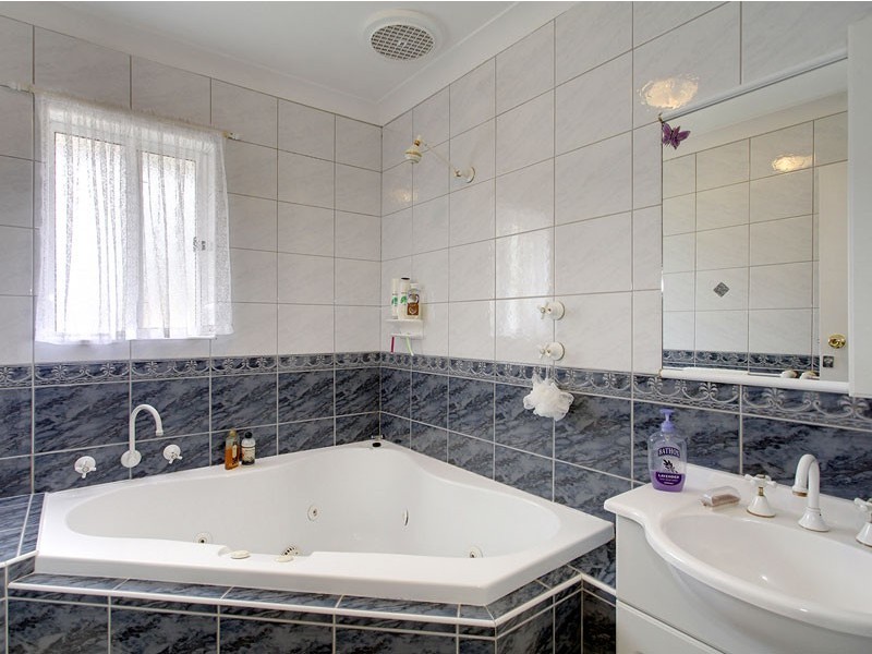 40 Carbenet Drive, Hackham SA 5163
