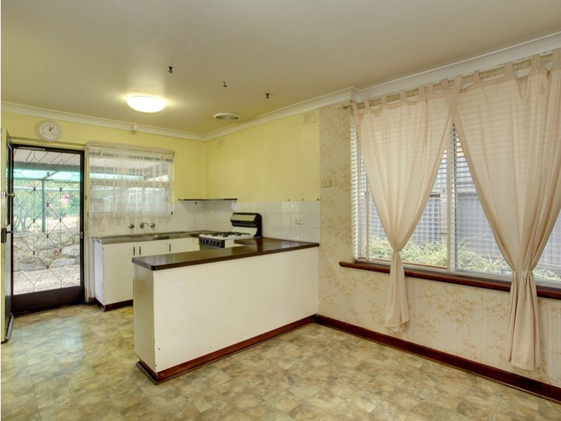 7 Roberts Road, Hackham West SA 5163