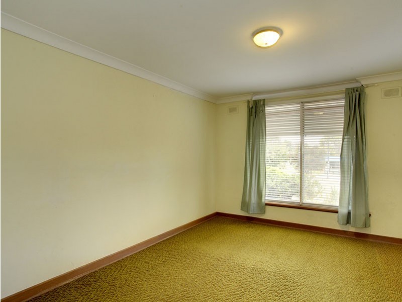 7 Roberts Road, Hackham West SA 5163