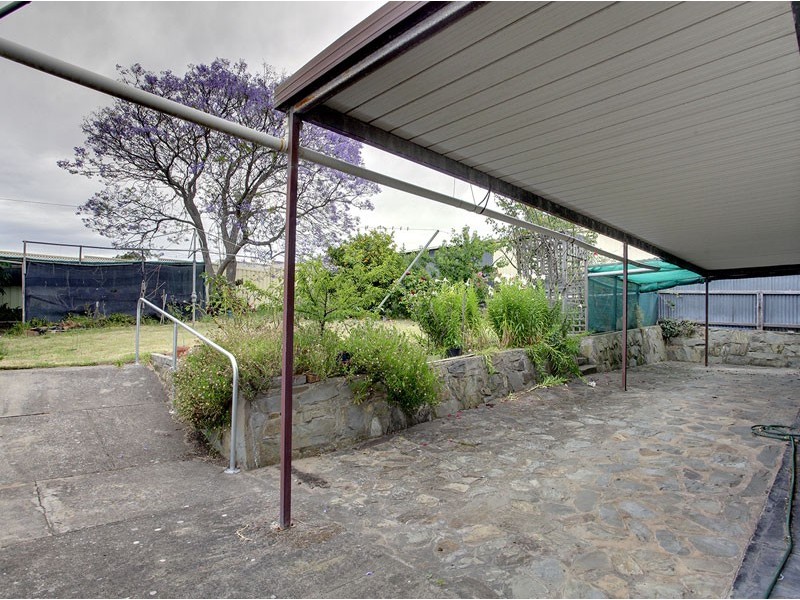 7 Roberts Road, Hackham West SA 5163