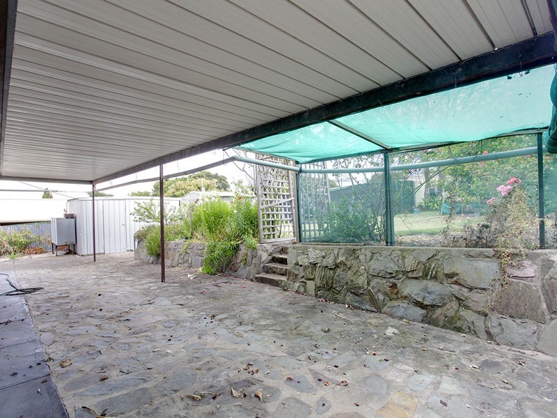 7 Roberts Road, Hackham West SA 5163