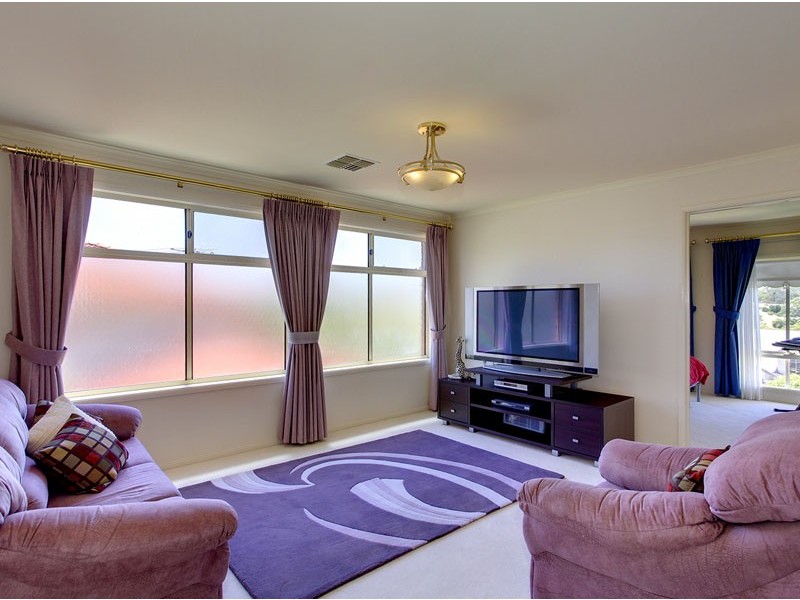 54 Sandalwood Crescent, Flagstaff Hill SA 5159