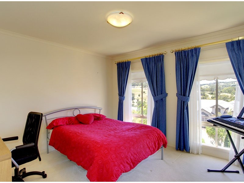 54 Sandalwood Crescent, Flagstaff Hill SA 5159