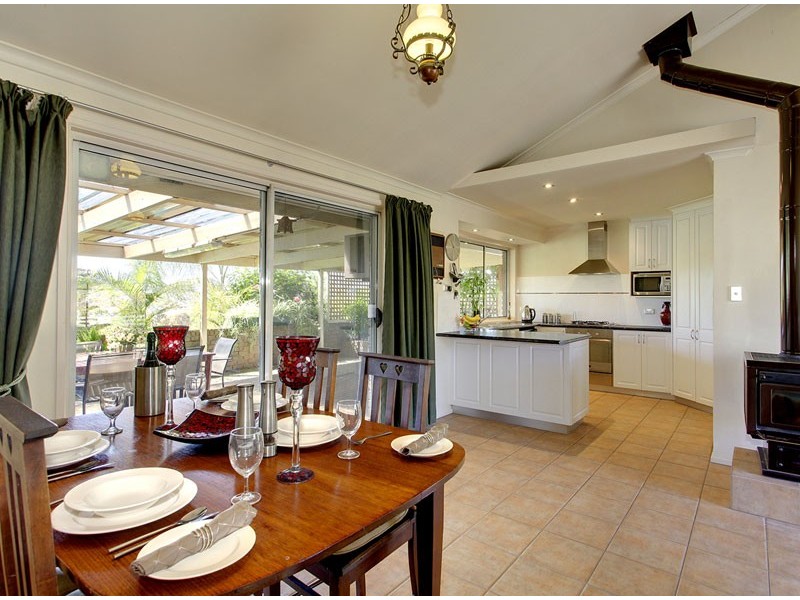 6 Lanceley Court, Trott Park SA 5158