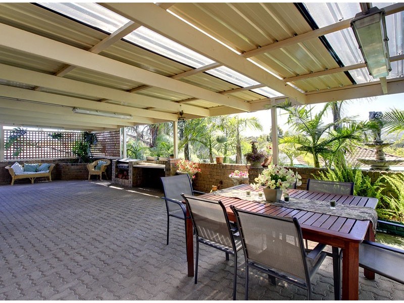 6 Lanceley Court, Trott Park SA 5158