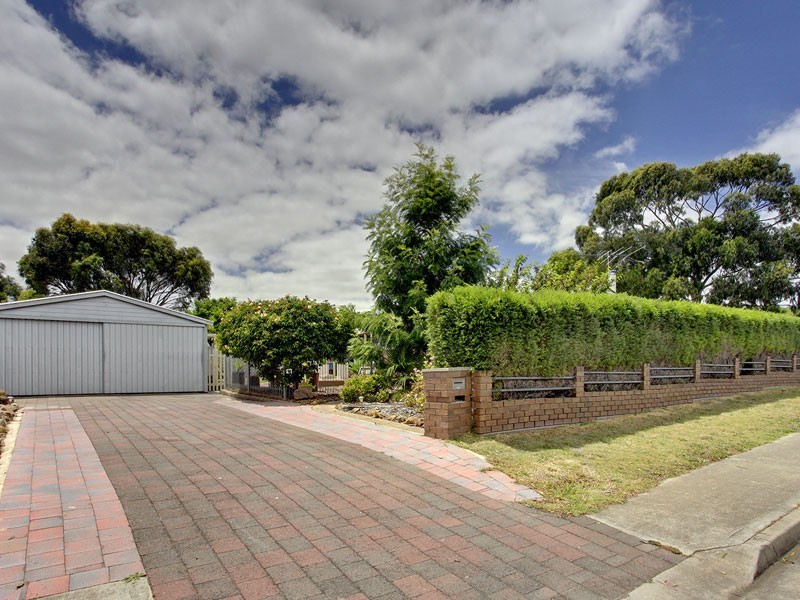 12 Evelyn Sturt Drive, Willunga SA 5172