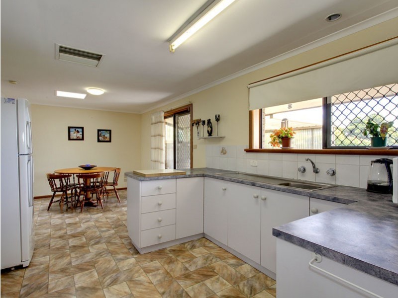 12 Evelyn Sturt Drive, Willunga SA 5172