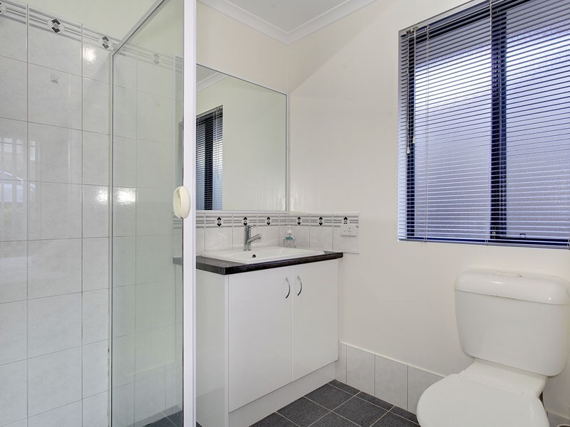 2 Brampton Court, Hallett Cove SA 5158