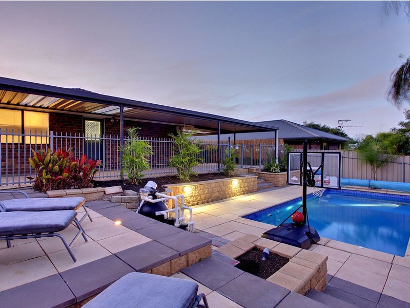 2 Brampton Court, Hallett Cove SA 5158