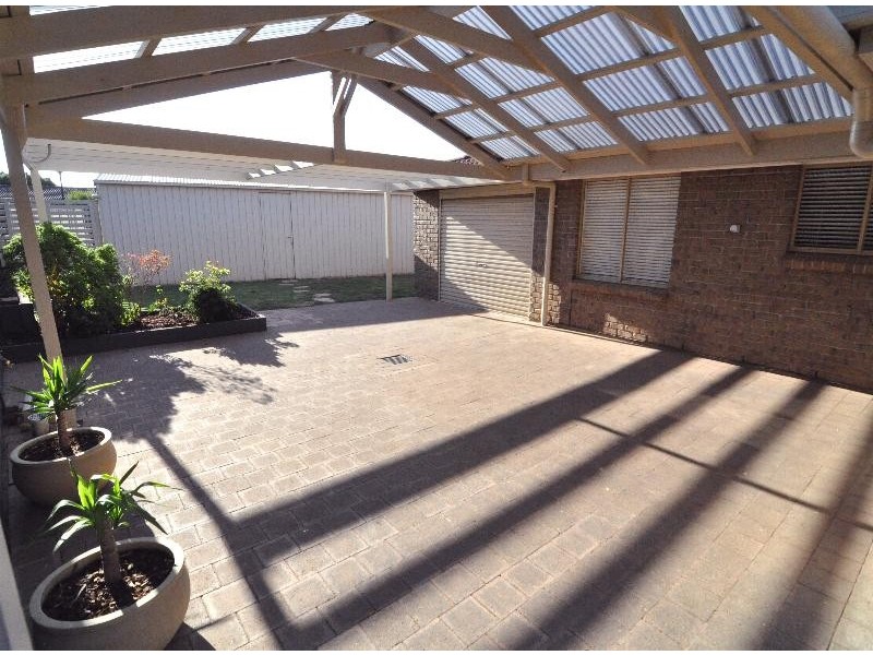 6 St Andrews Way, Morphett Vale SA 5162