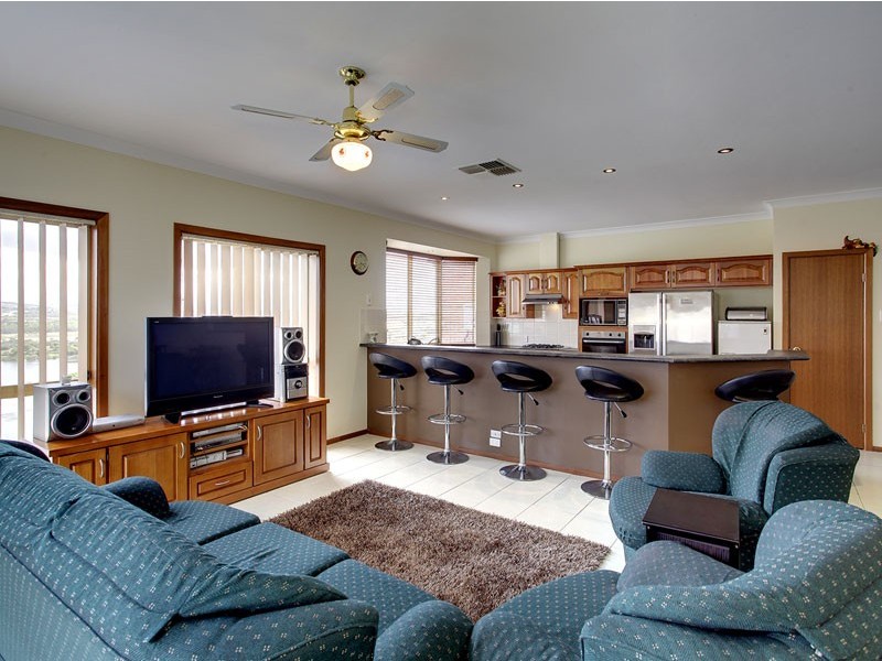 36 Marla Crescent, Noarlunga Downs SA 5168