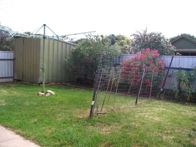 6 Anembo Street, O’sullivan Beach SA 5166