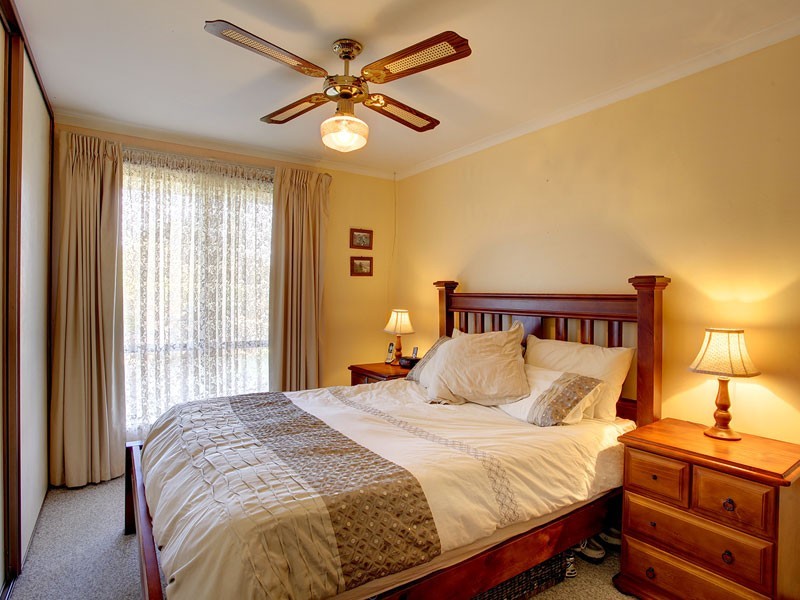 6 Rubin Crescent, Happy Valley SA 5159