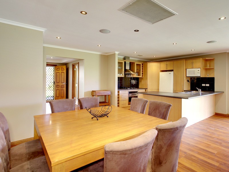 21 Cliff Avenue, Port Noarlunga South SA 5167