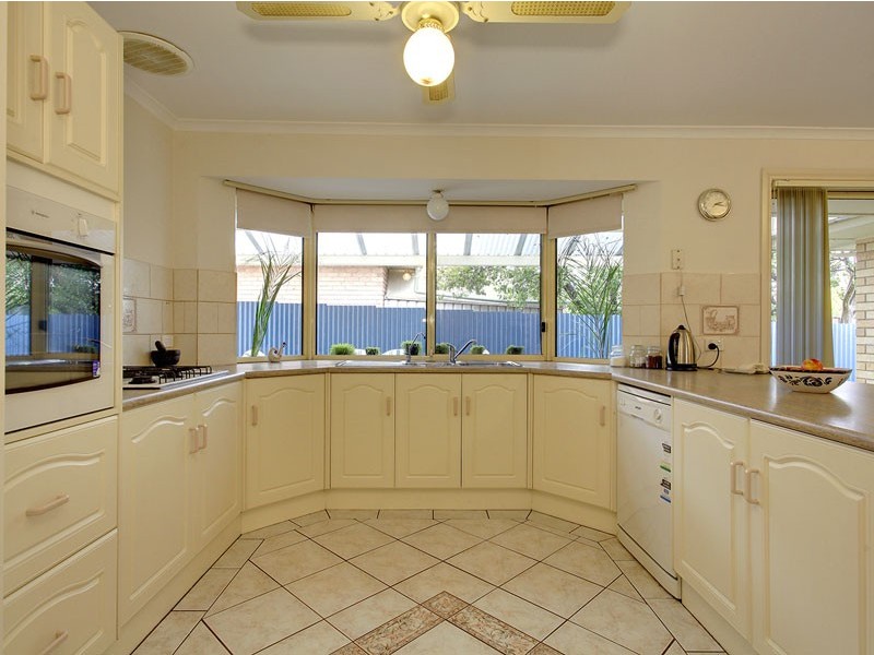32 Onkaparinga Drive, Old Noarlunga SA 5168