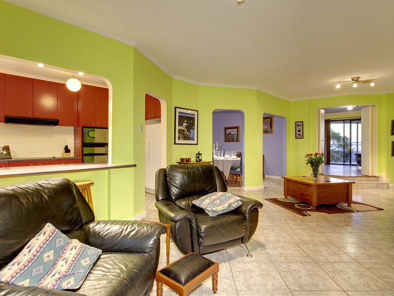 5 Kevin Court, Happy Valley SA 5159