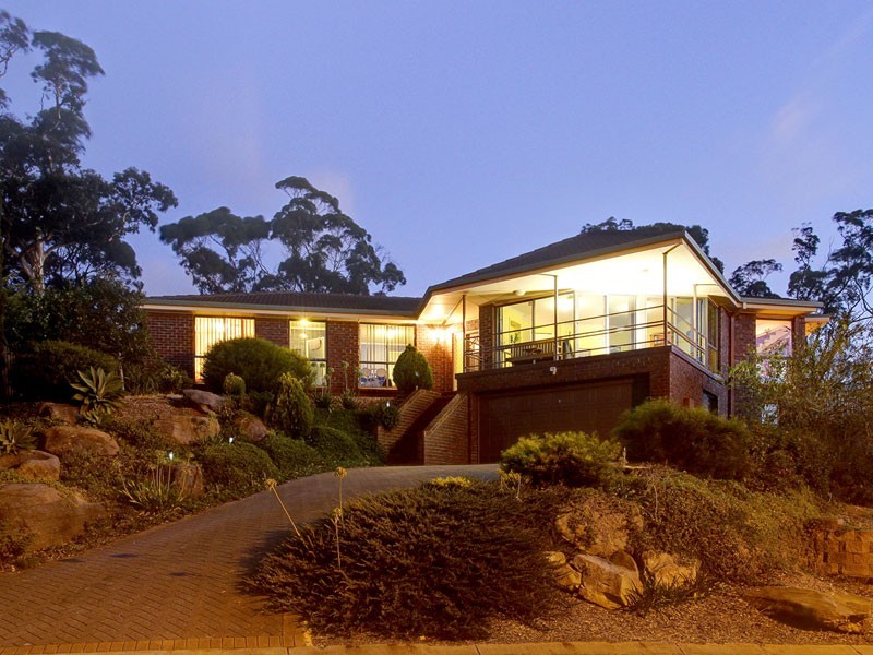 5 Kevin Court, Happy Valley SA 5159