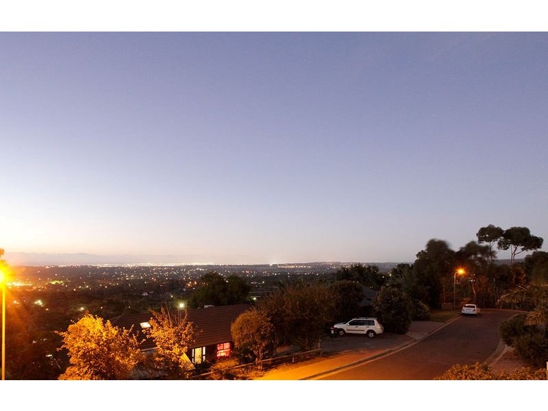 5 Kevin Court, Happy Valley SA 5159