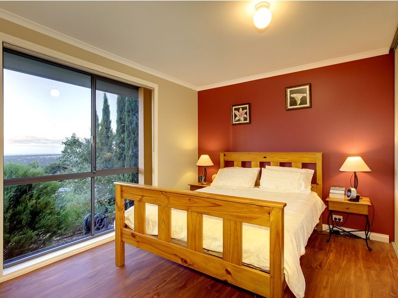 5 Kevin Court, Happy Valley SA 5159