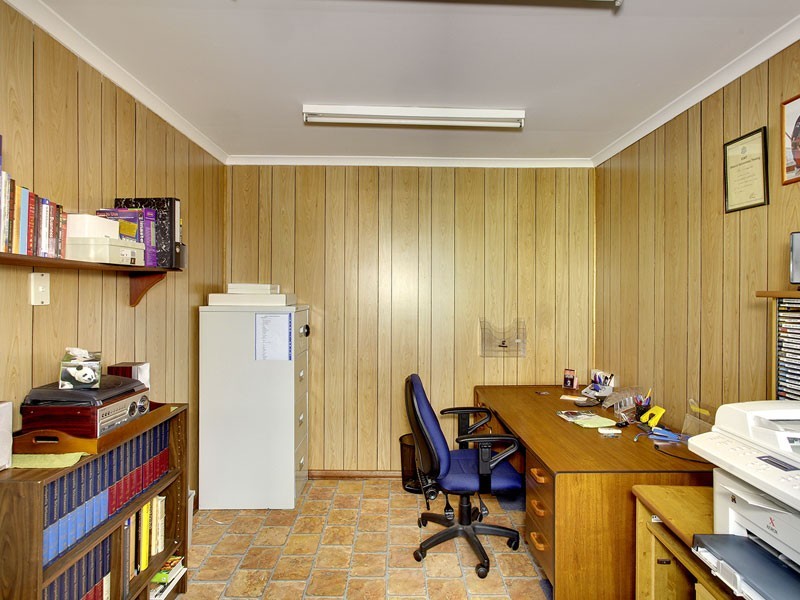 8 Siegersdorf Crescent, Old Reynella SA 5161